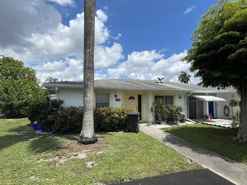 Unit for sale at 7526 S Ace Road S, Lake Worth, FL 33467
