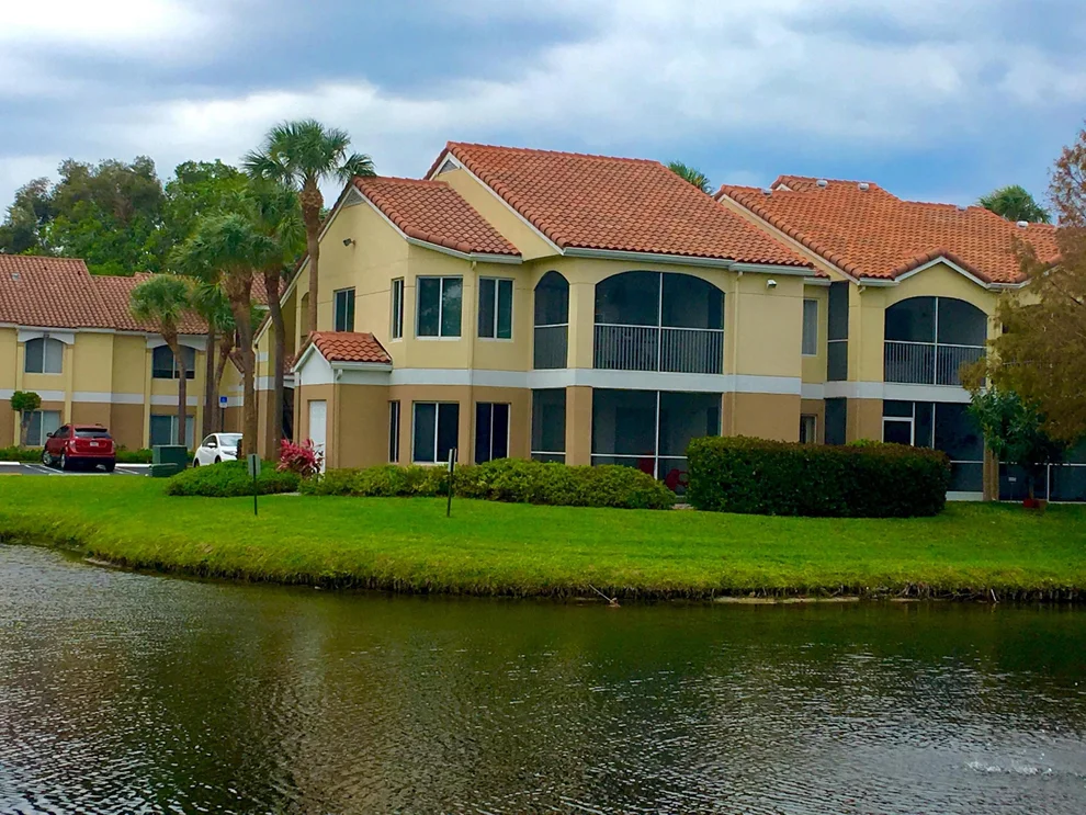 Unit for sale at 815 W Boynton Beach Boulevard, Boynton Beach, FL 33426