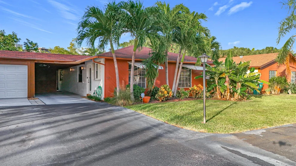 Unit for sale at 533 SE 28th Circle, Boynton Beach, FL 33435