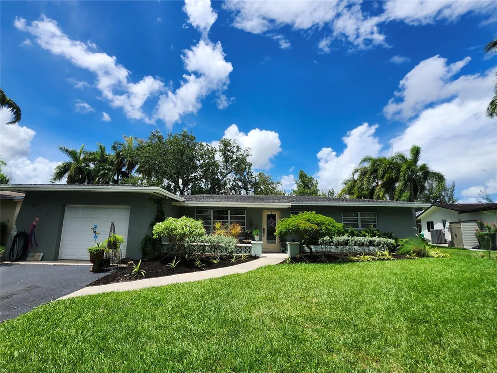 Unit for sale at 10321 NW 18th Place, Pembroke Pines, FL 33026
