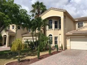 Unit for sale at 1300 W Magnolia Circle, Delray Beach, FL 33445