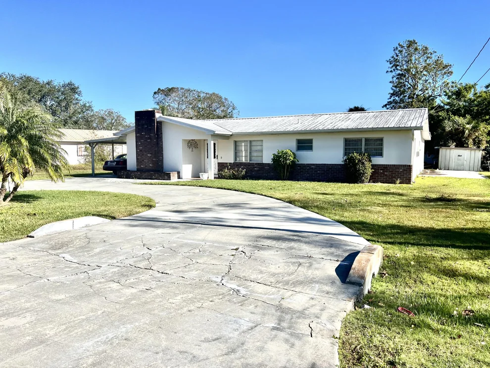 Unit for sale at 1303 SE 8th Avenue, Okeechobee, FL 34974