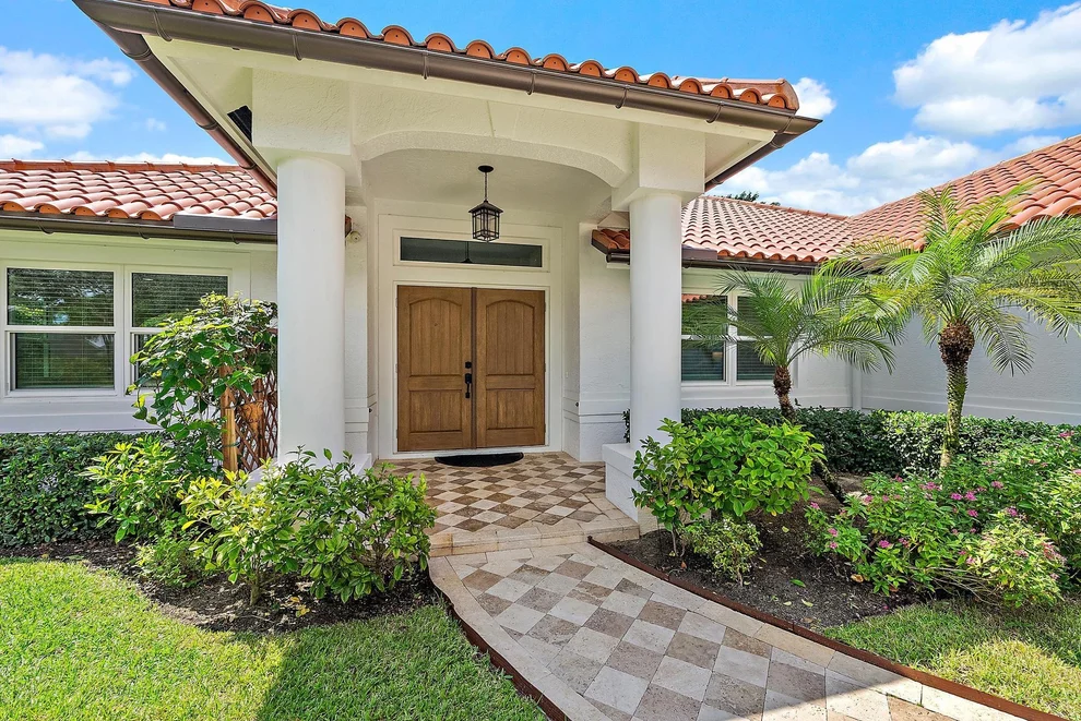 Unit for sale at 12 Bentwood Road, Palm Beach Gardens, FL 33418
