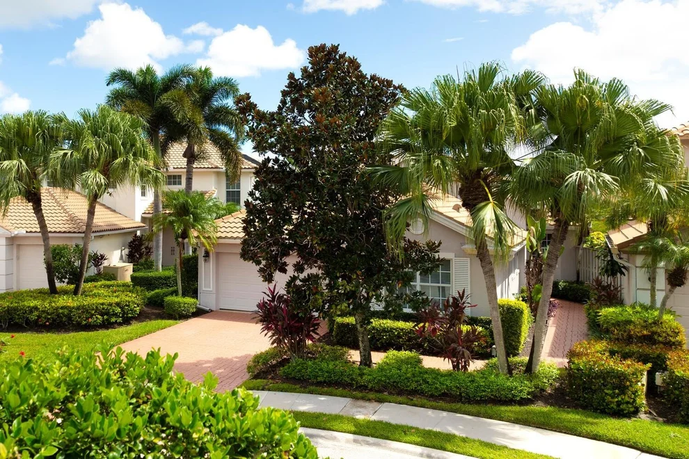 Unit for sale at 926 Augusta Pointe Drive, Palm Beach Gardens, FL 33418