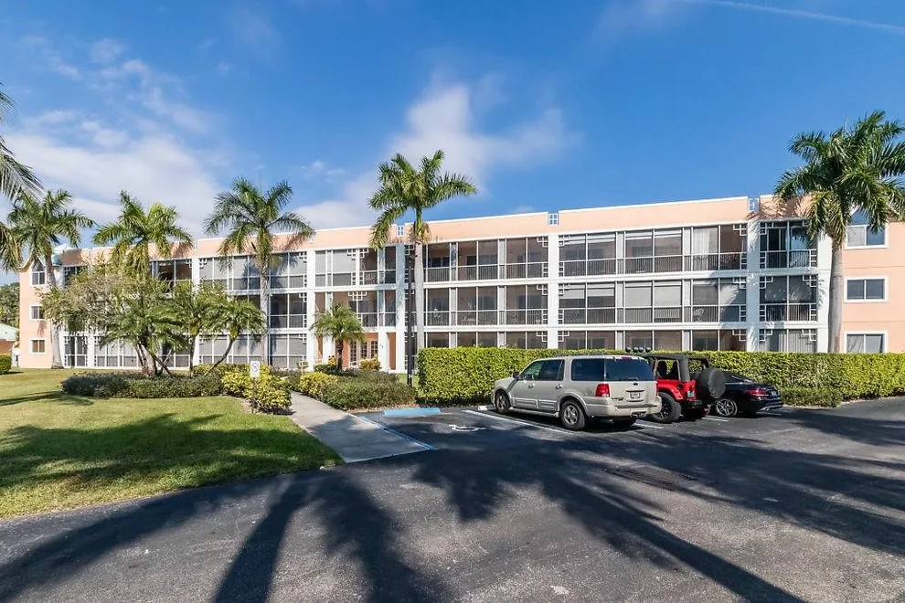 Unit for sale at 75 Gulfstream Road, Dania Beach, FL 33004