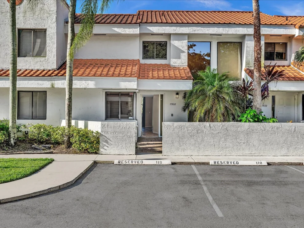 Unit for sale at 11528 Terra Bella Boulevard, Plantation, FL 33325