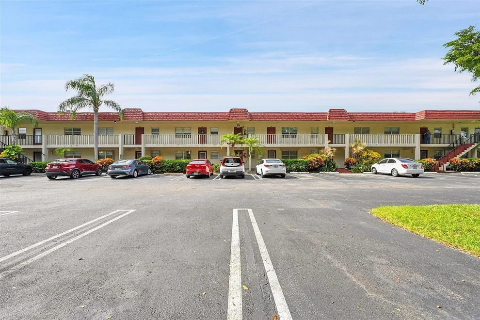 Unit for sale at 23 Abbey Lane, Delray Beach, FL 33446
