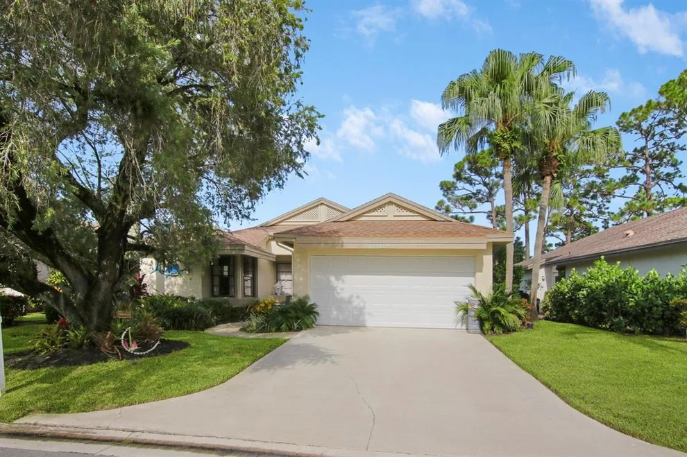 Unit for sale at 13312 Touchstone Court, Palm Beach Gardens, FL 33418