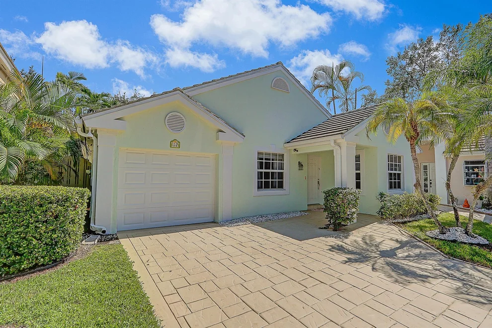 Unit for sale at 12 Admirals Court, Palm Beach Gardens, FL 33418
