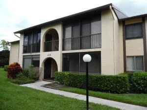 Unit for sale at 433 Pine Glen Lane, Greenacres, FL 33463