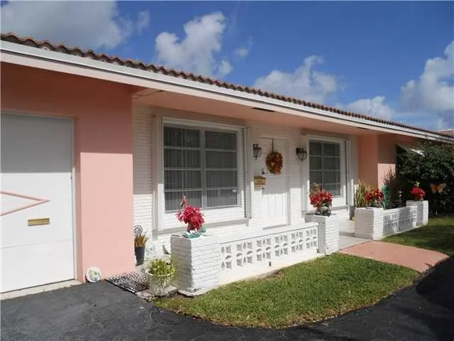 Unit for sale at 2601 NE 52nd Court, Lighthouse Point, FL 33064
