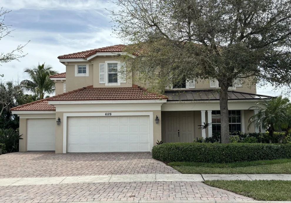 Unit for sale at 6128 SE Crooked Oak Avenue, Hobe Sound, FL 33455