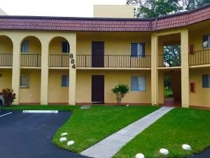 Unit for sale at 884 SW 9th Street Circle, Boca Raton, FL 33486