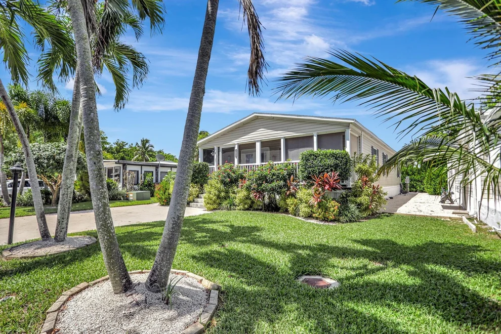 Unit for sale at 5139 NW 4th Terrace, Deerfield Beach, FL 33064