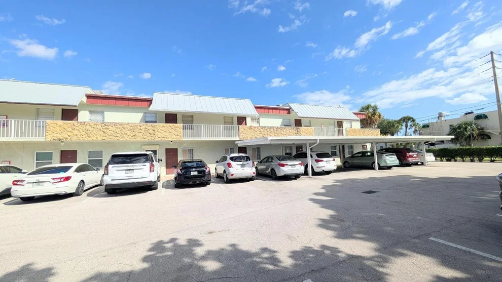 Unit for sale at 860 SE 6th Avenue, Deerfield Beach, FL 33441