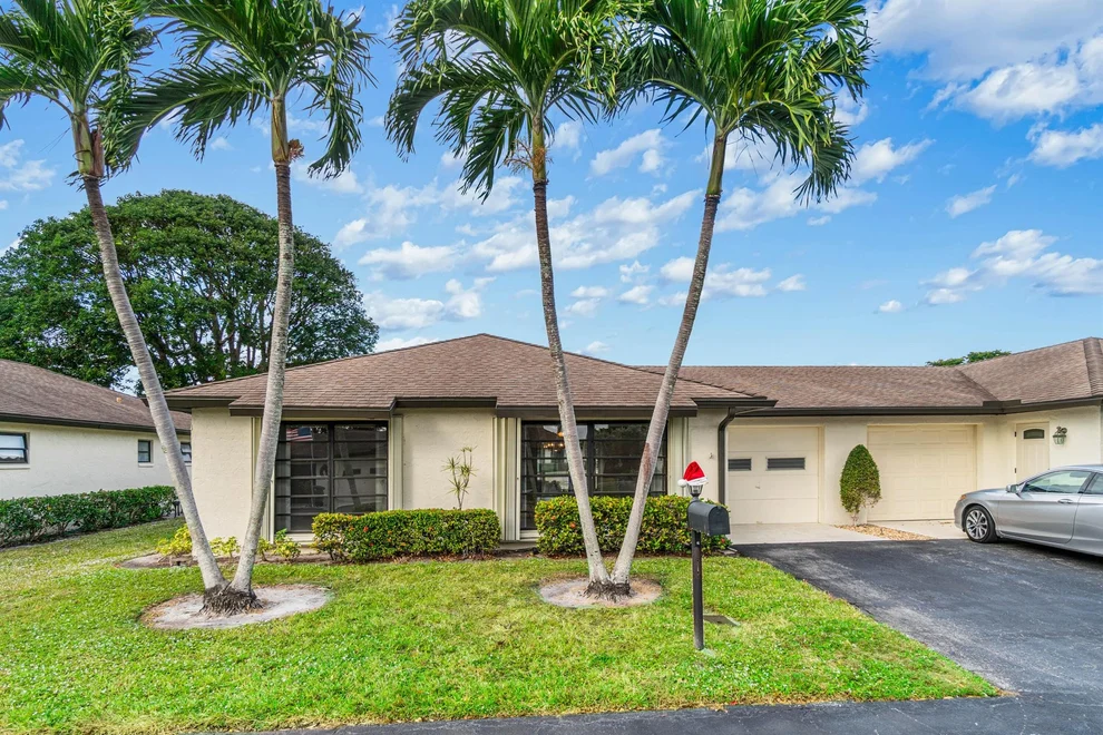 Unit for sale at 10228 Dovewood Lane, Boynton Beach, FL 33436