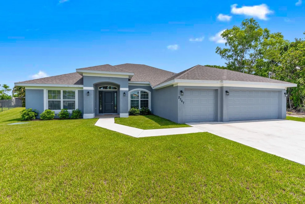 Unit for sale at 2367 SE Avalon Road, Port St Lucie, FL 34952