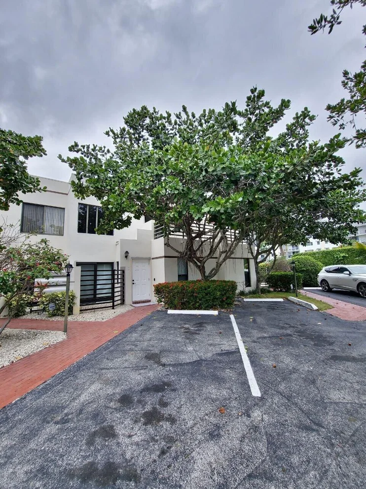 Unit for sale at 541 N Ocean Boulevard, Boca Raton, FL 33432