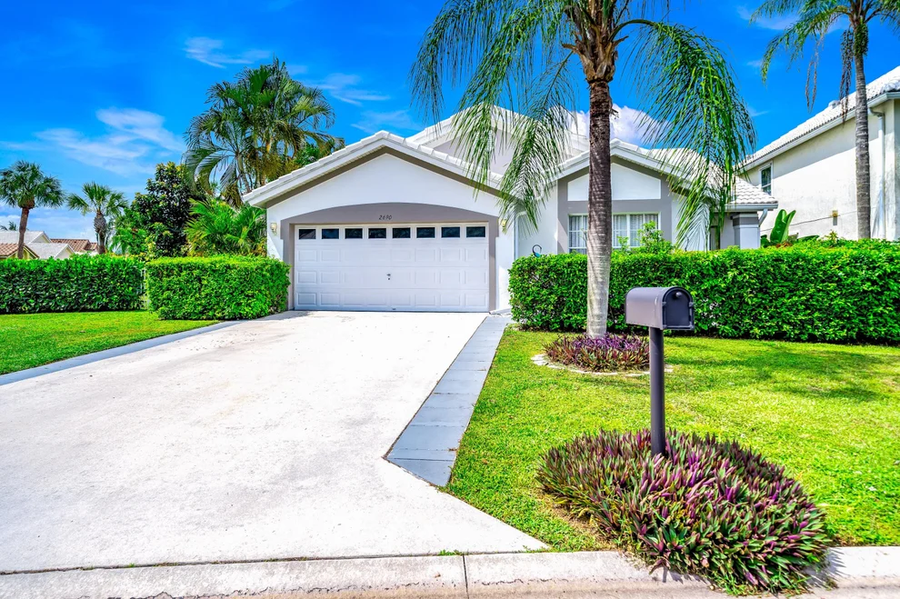 Unit for sale at 2690 Linkside Drive, Wellington, FL 33414
