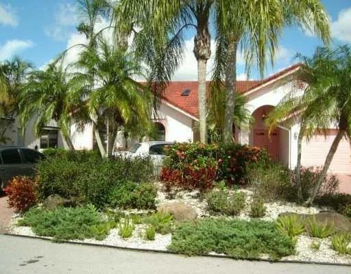 Unit for sale at 7710 NW 87th Avenue, Tamarac, FL 33321