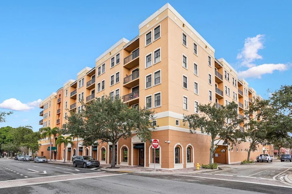 Unit for sale at 511 Lucerne Avenue, Lake Worth Beach, FL 33460