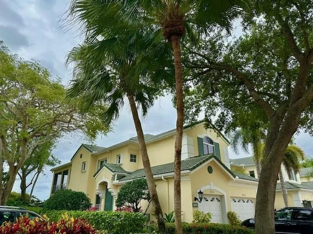Unit for sale at 121 Palm Point Circle, Palm Beach Gardens, FL 33418