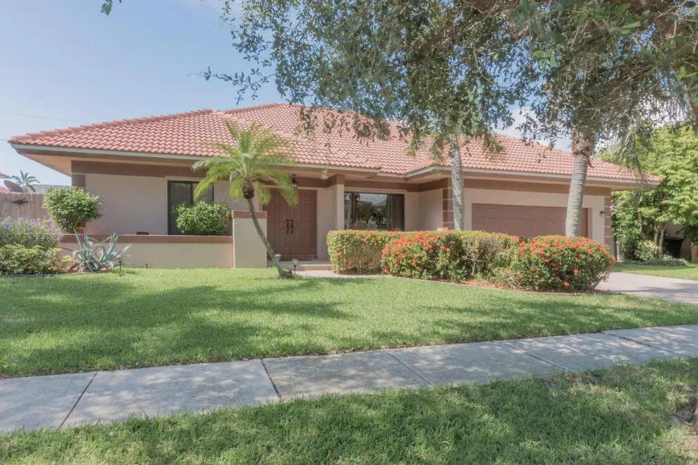 Unit for sale at 320 Prairie Rose Lane, Boca Raton, FL 33487