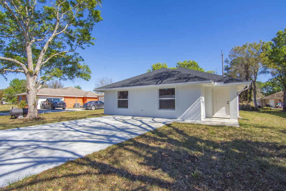 Unit for sale at 4556 49th Avenue, Vero Beach, FL 32967