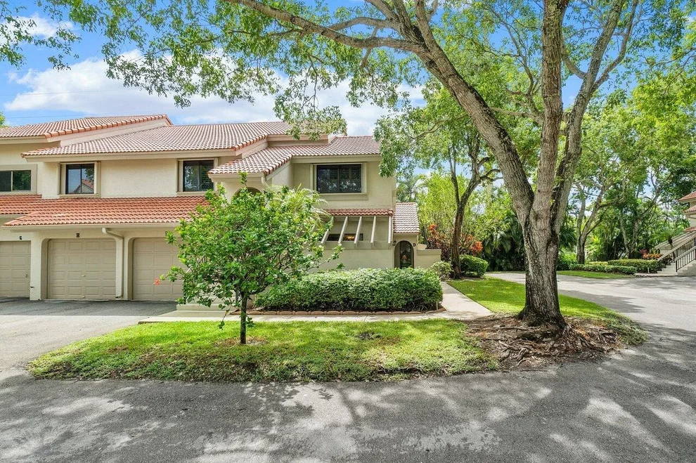 Unit for sale at 5650 Coach House Circle, Boca Raton, FL 33486