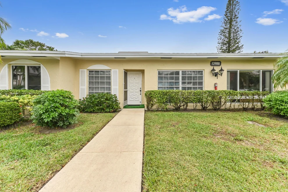 Unit for sale at 13988 Via Flora, Delray Beach, FL 33484