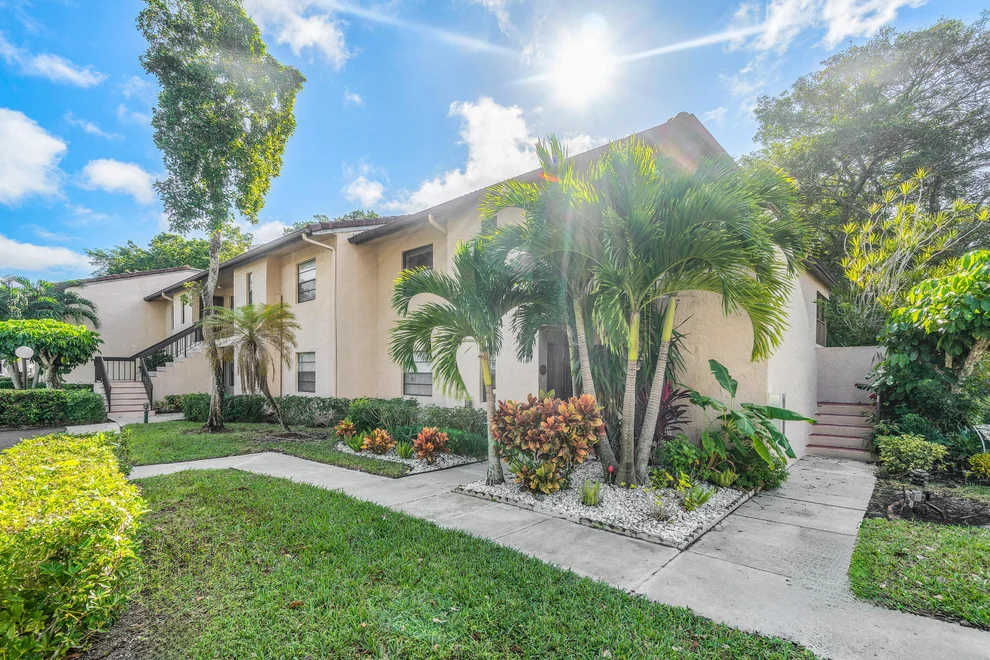 Unit for sale at 9272 Vista Del Lago, Boca Raton, FL 33428