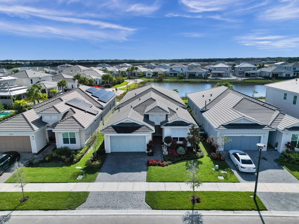 Unit for sale at 12427 Nautilus Circle, Palm Beach Gardens, FL 33412