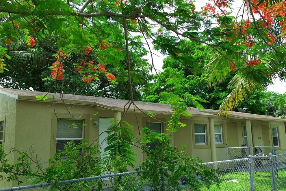 Unit for sale at 2325 N 25th Avenue, Hollywood, FL 33020