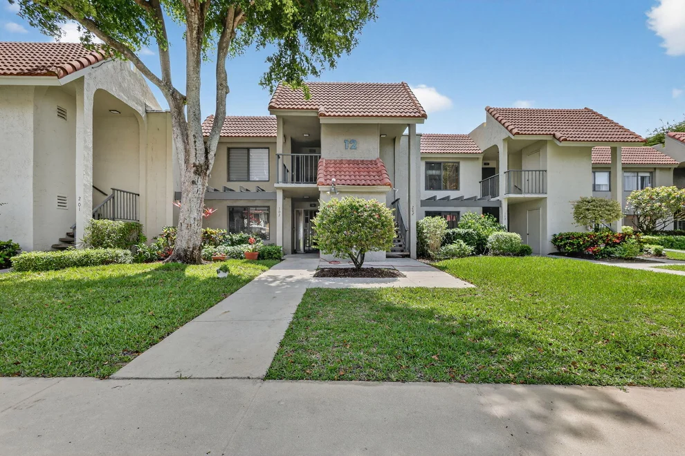 Unit for sale at 5561 Fairway Park Drive, Boynton Beach, FL 33437
