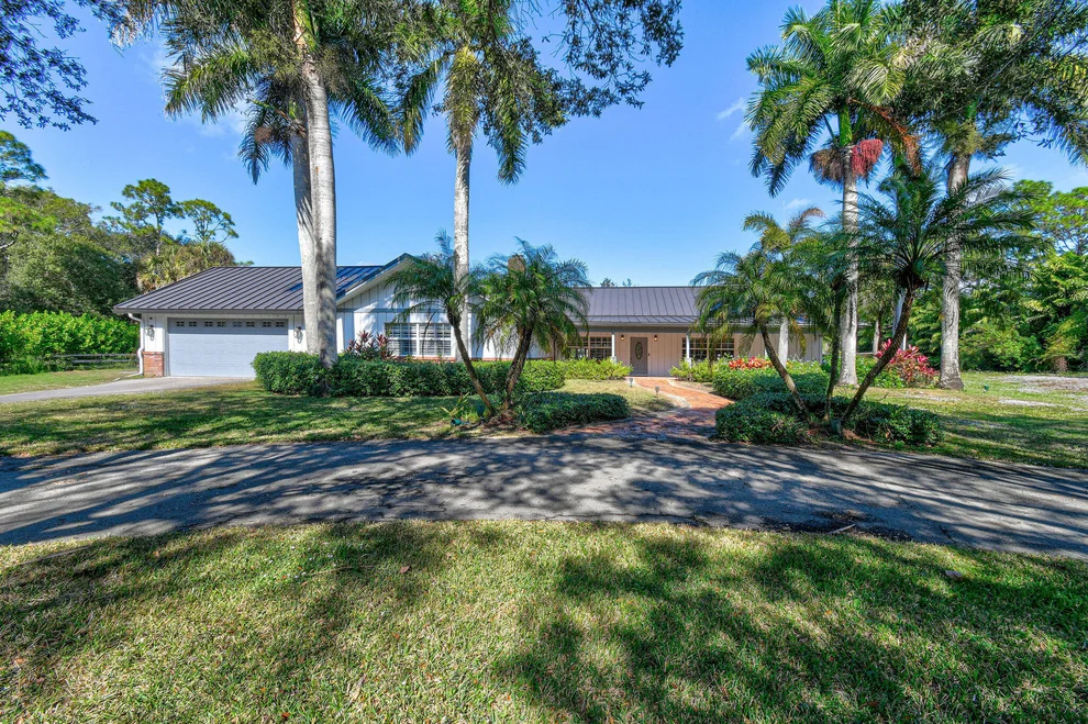 Unit for sale at 14863 22nd Road N, Loxahatchee Groves, FL 33470