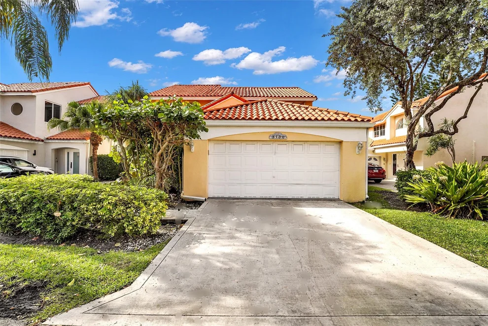 Unit for sale at 3130 N 38th Avenue, Hollywood, FL 33021