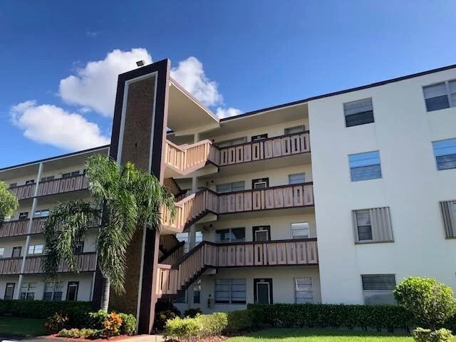 Unit for sale at 1028 Rexford B, Boca Raton, FL 33434
