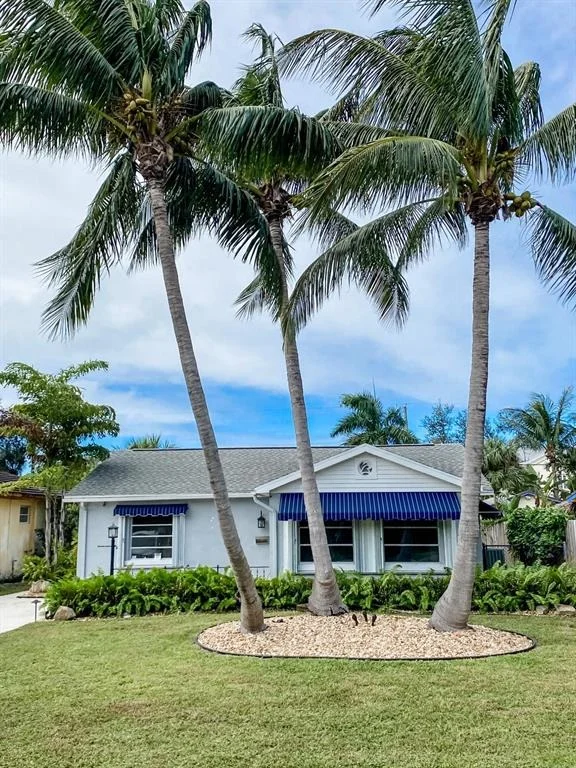 Unit for sale at 615 S Palmway, Lake Worth Beach, FL 33460