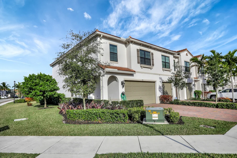 Unit for sale at 9517 Glider Way, Boca Raton, FL 33428
