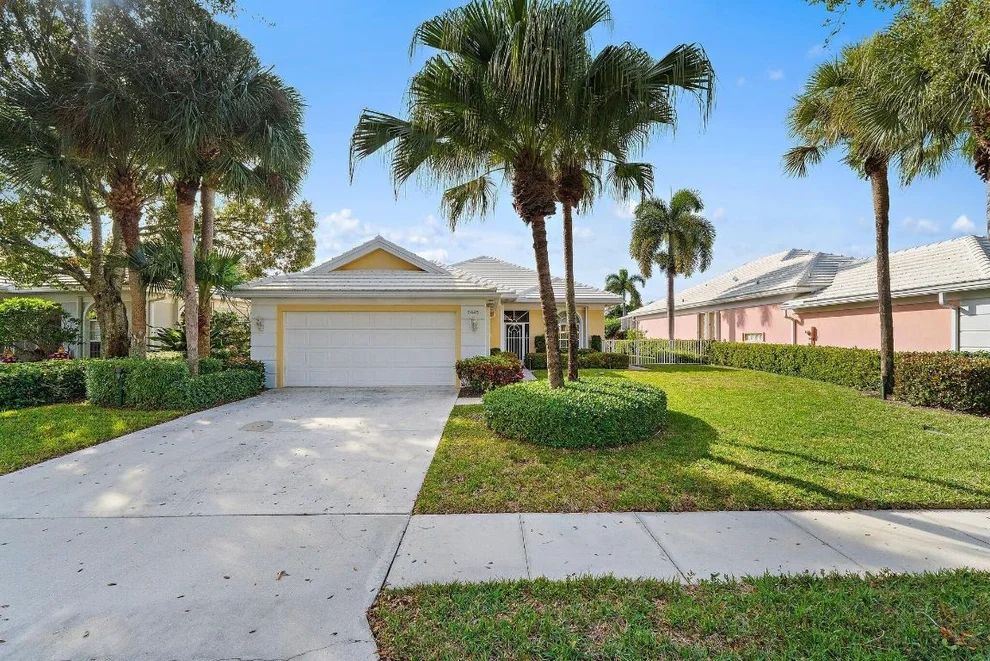 Unit for sale at 8445 E Garden Oaks Circle, Palm Beach Gardens, FL 33410