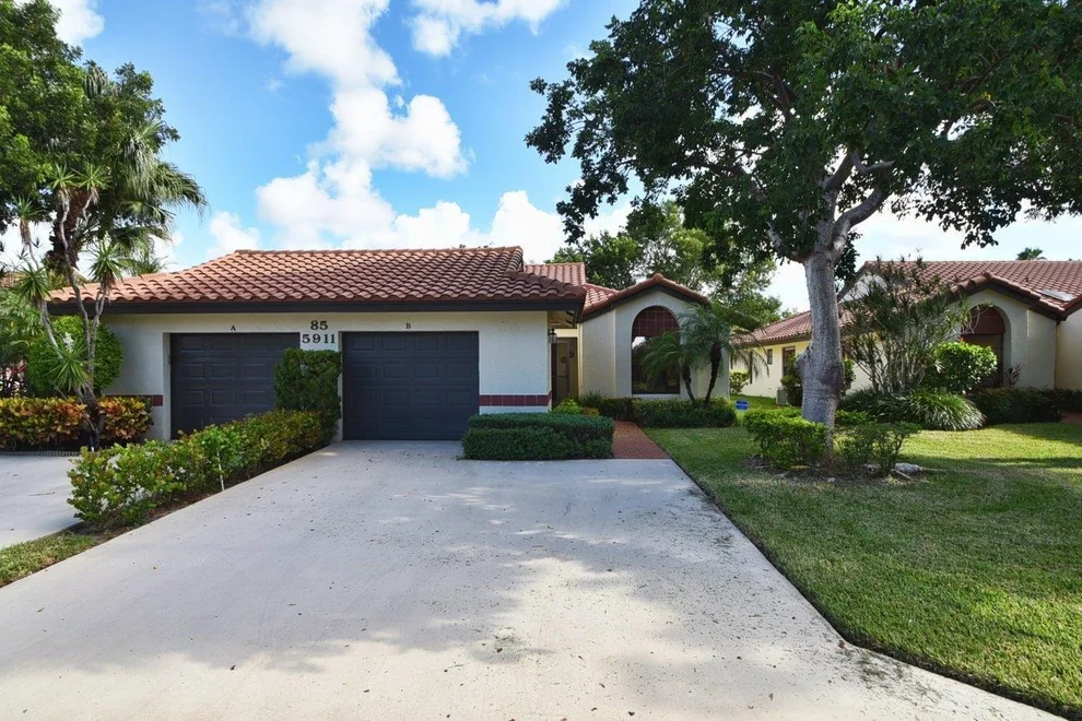 Unit for sale at 5911 Autumn Lake Lane, Boynton Beach, FL 33437