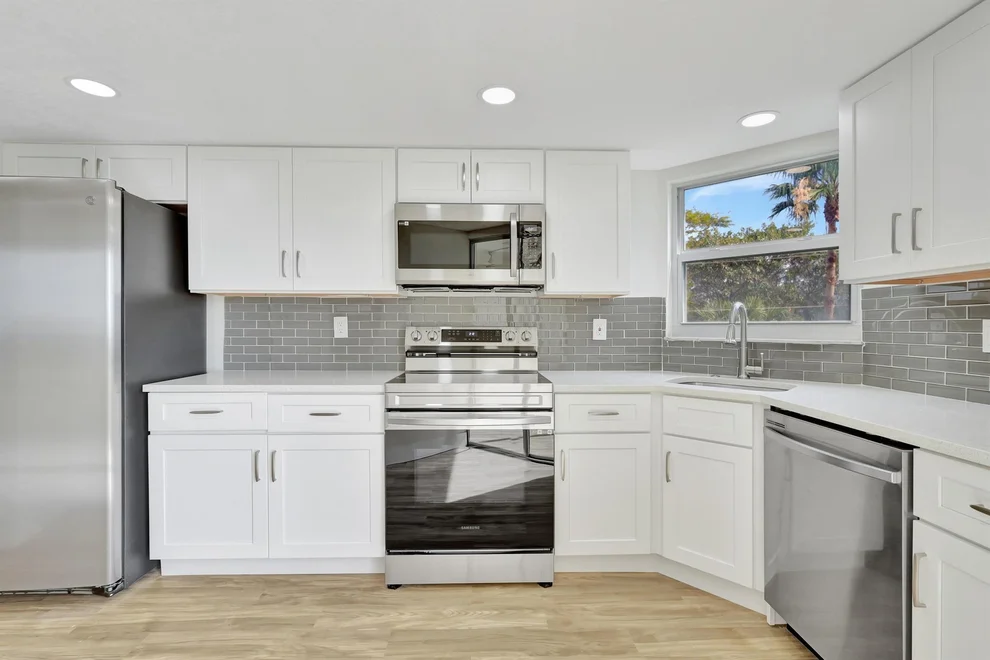 Unit for sale at 3654 Via Poinciana Way, Lake Worth, FL 33467