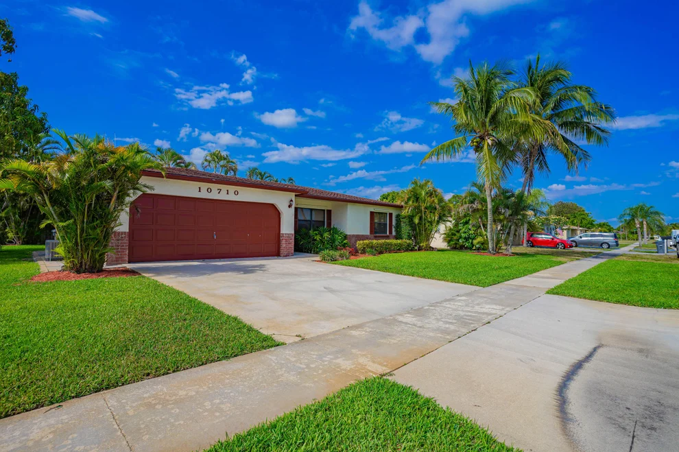Unit for sale at 10710 Eureka Street, Boca Raton, FL 33428