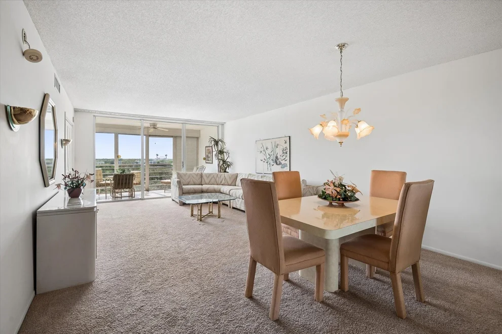 Unit for sale at 575 Oaks Lane, Pompano Beach, FL 33069