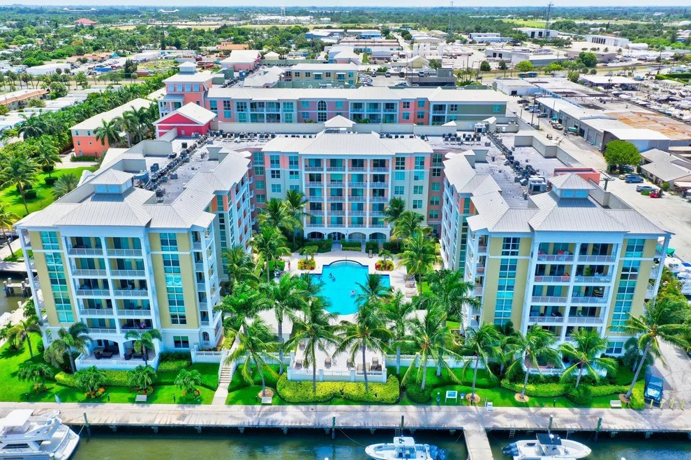 Unit for sale at 804 E Windward Way, Lantana, FL 33462
