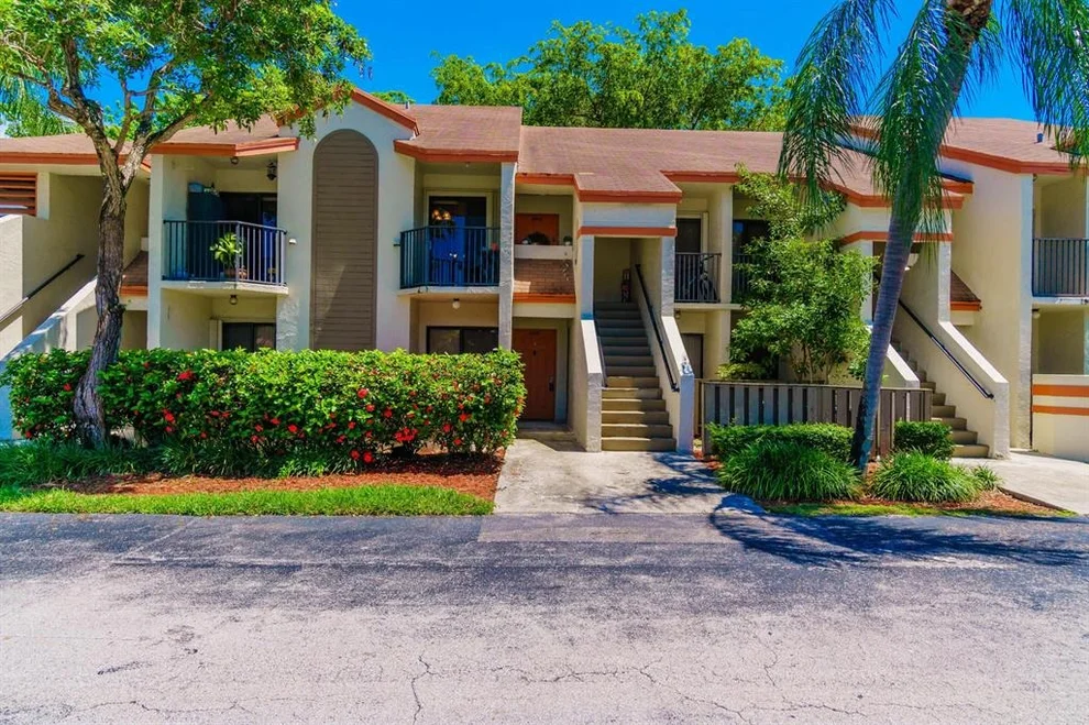 Unit for sale at 5597 Courtyard Drive, Margate, FL 33063