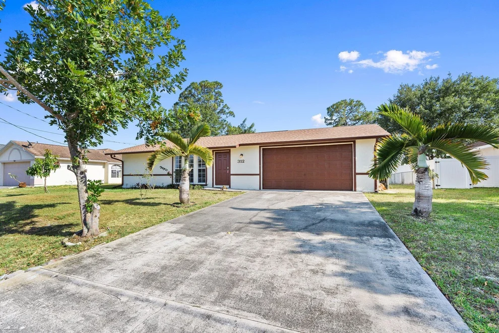 Unit for sale at 312 SW Carter Avenue, Port St Lucie, FL 34983
