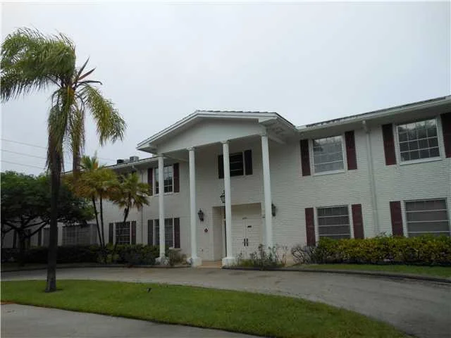 Unit for sale at 6800 NE 22nd Way, Fort Lauderdale, FL 33308