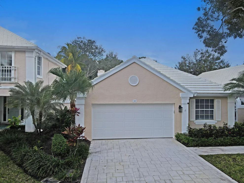 Unit for sale at 29 Wyndham Lane, Palm Beach Gardens, FL 33418