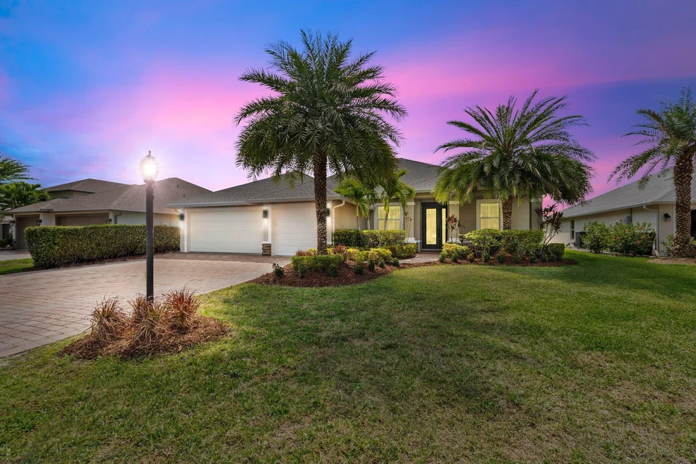 Unit for sale at 250 SW Vista Lake Drive, Port St Lucie, FL 34953